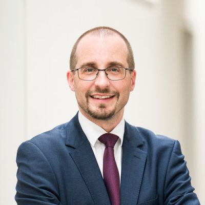 Dr. Arnold Kammel